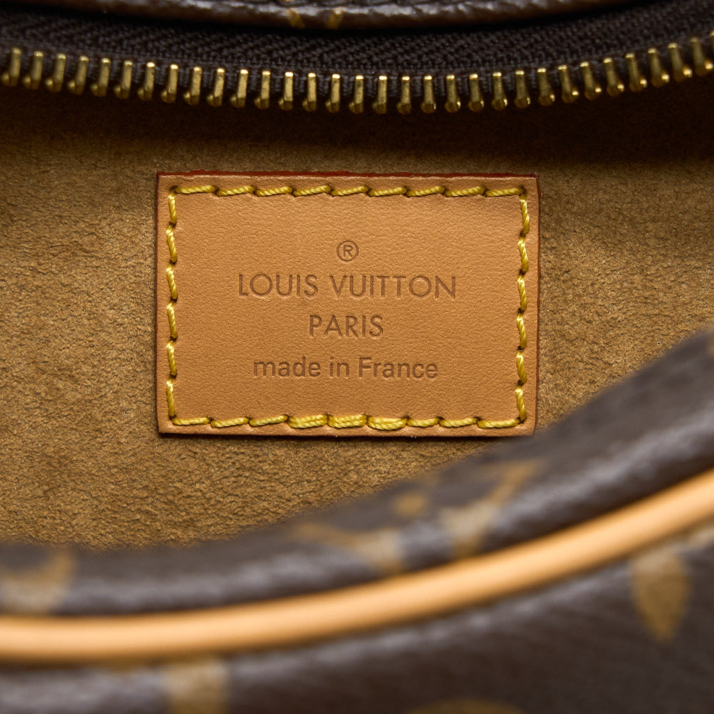 louis-vuitton-loop-bag-monogram-canvas-ghw-1