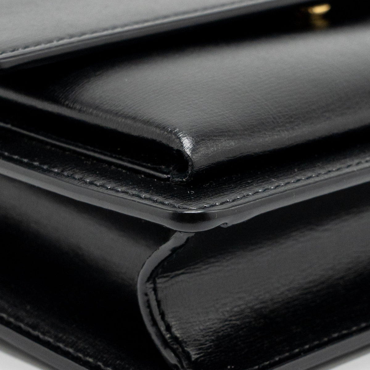saint-laurent-ysl-medium-top-handle-sunset-bag-calfskin-black-ghw