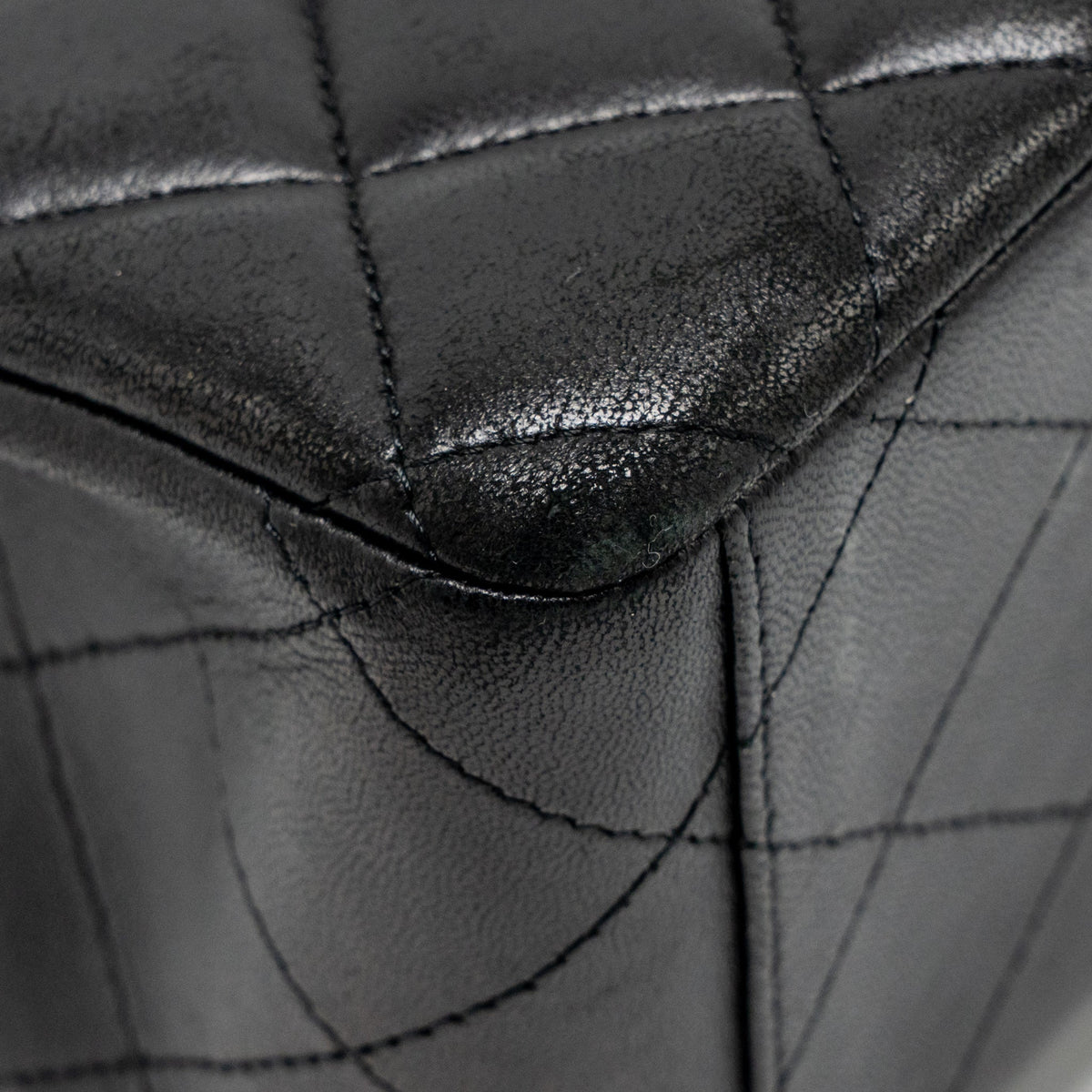 chanel-maxi-classic-double-flap-bag-lambskin-ghw-1