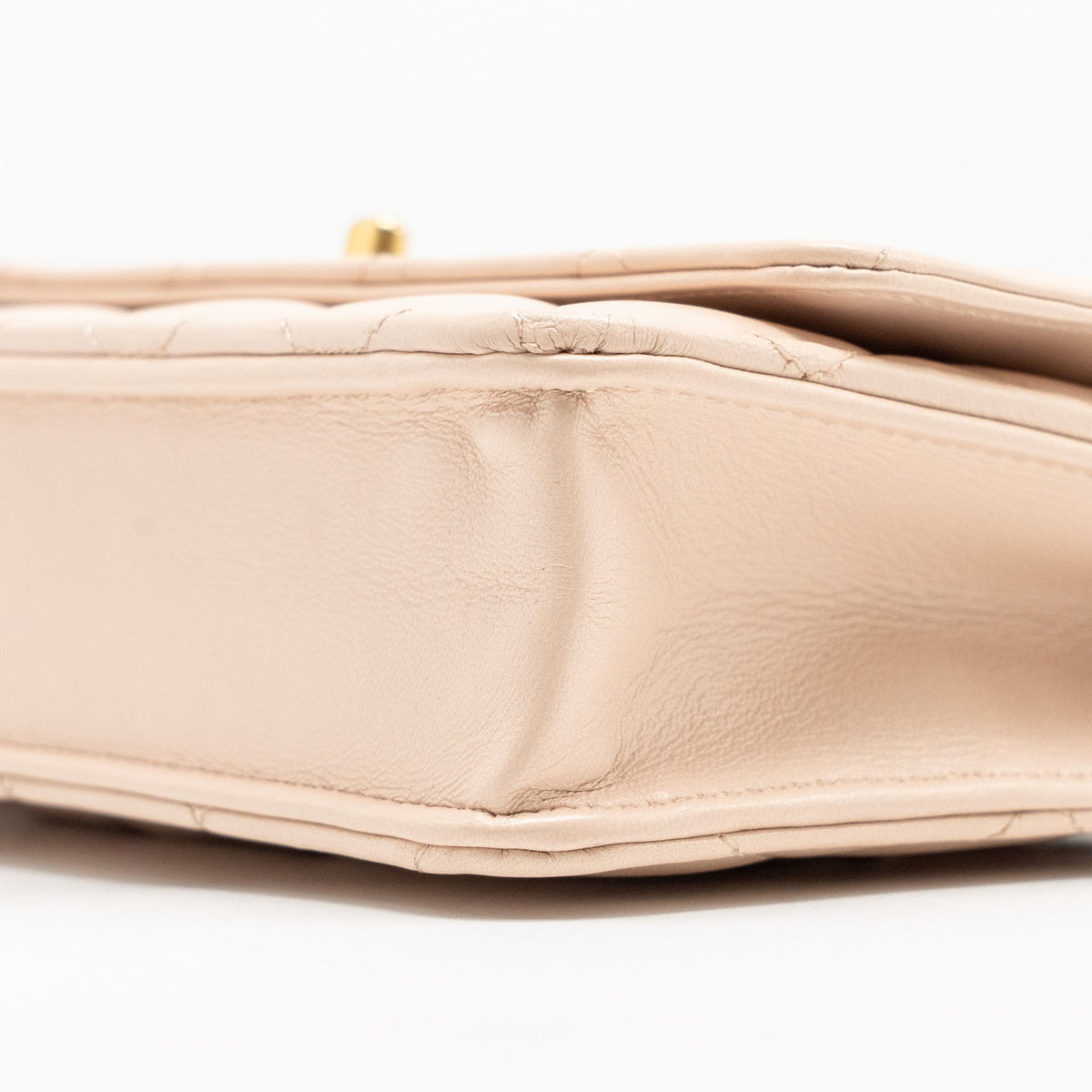 chanel-pearl-crush-wallet-on-chain-lambskin-light-pink-ghw-microchip