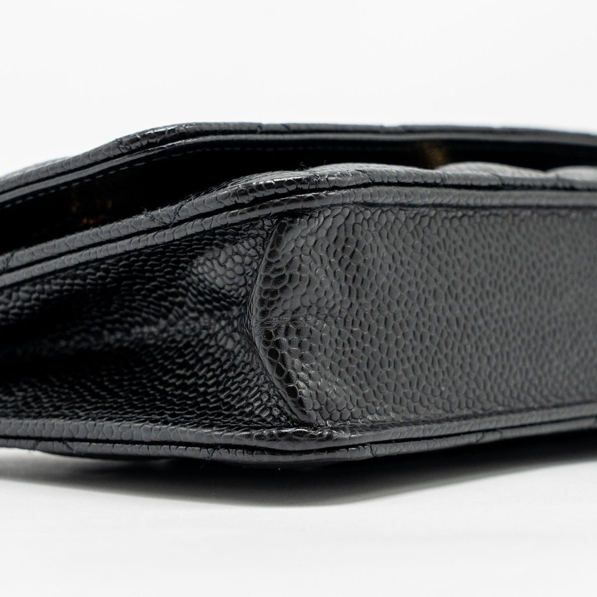 chanel-classic-wallet-on-chain-caviar-black-ghw-23