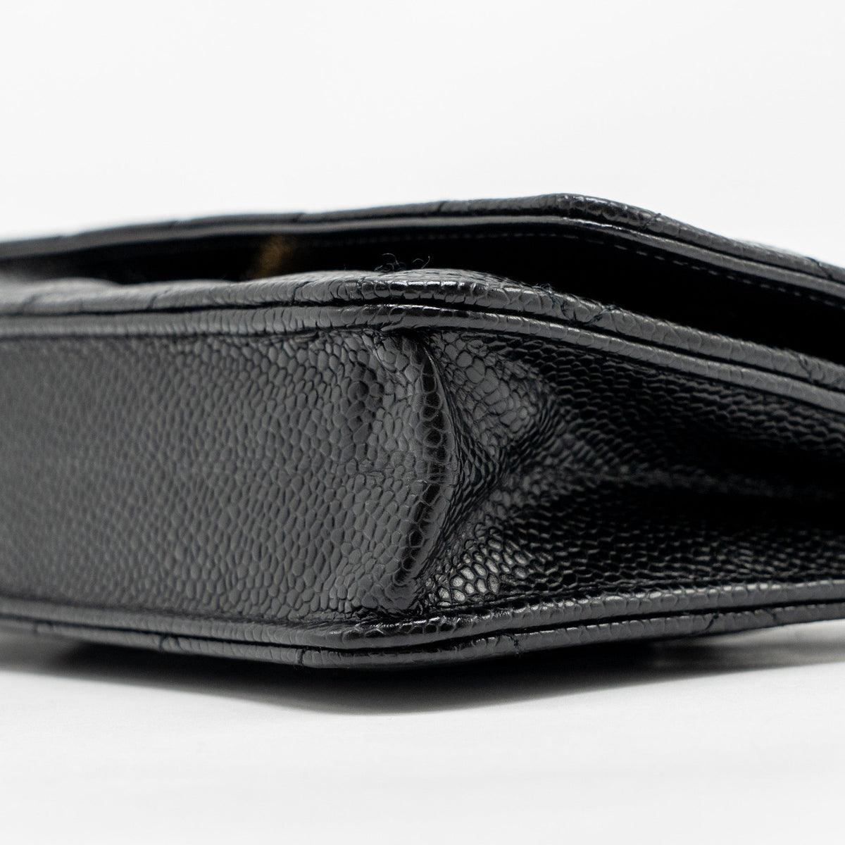 chanel-classic-wallet-on-chain-caviar-black-ghw-23