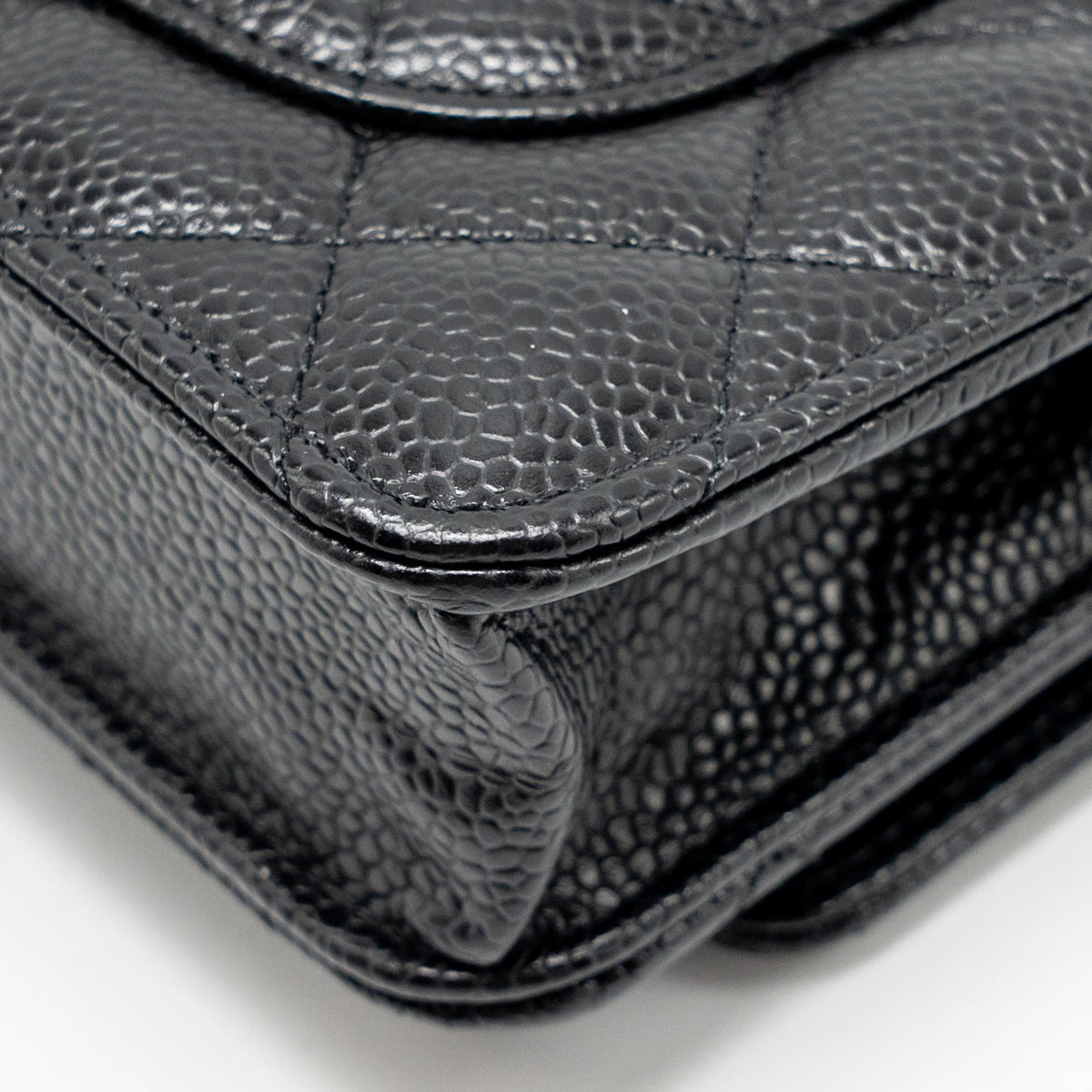 chanel-classic-wallet-on-chain-caviar-black-ghw-23