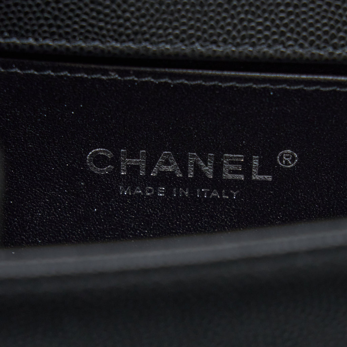 chanel-small-boy-bag-caviar-black-ruthenium-shw-microchip