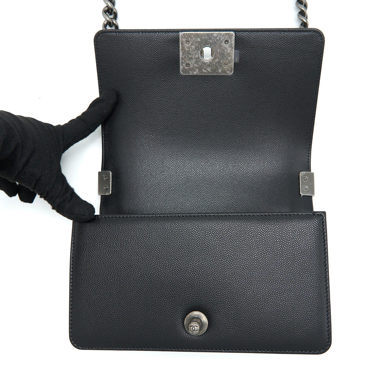 chanel-small-boy-bag-caviar-black-ruthenium-shw-microchip
