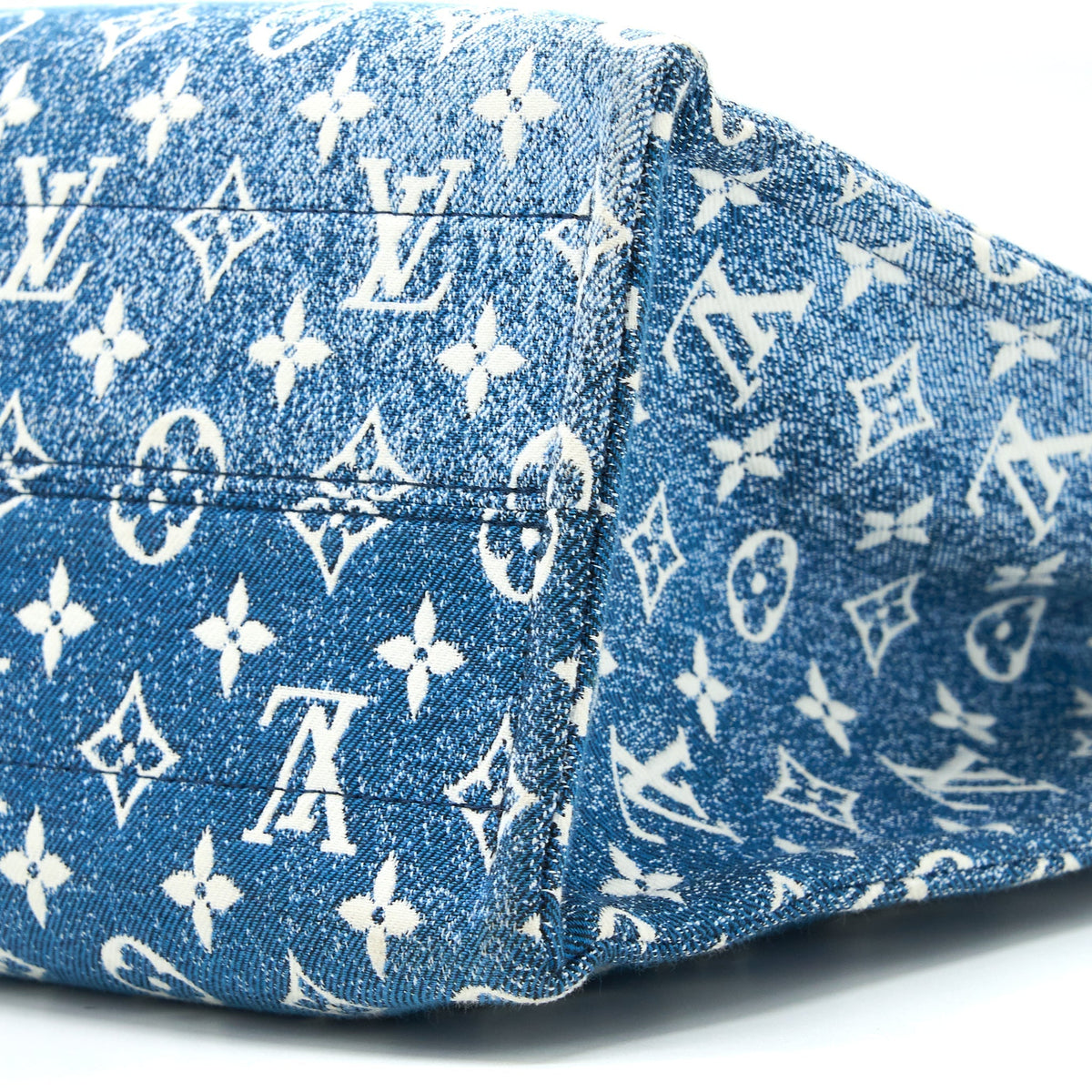 louis-vuitton-onthego-mm-monogram-denim-blue-ghw-new-version-copy