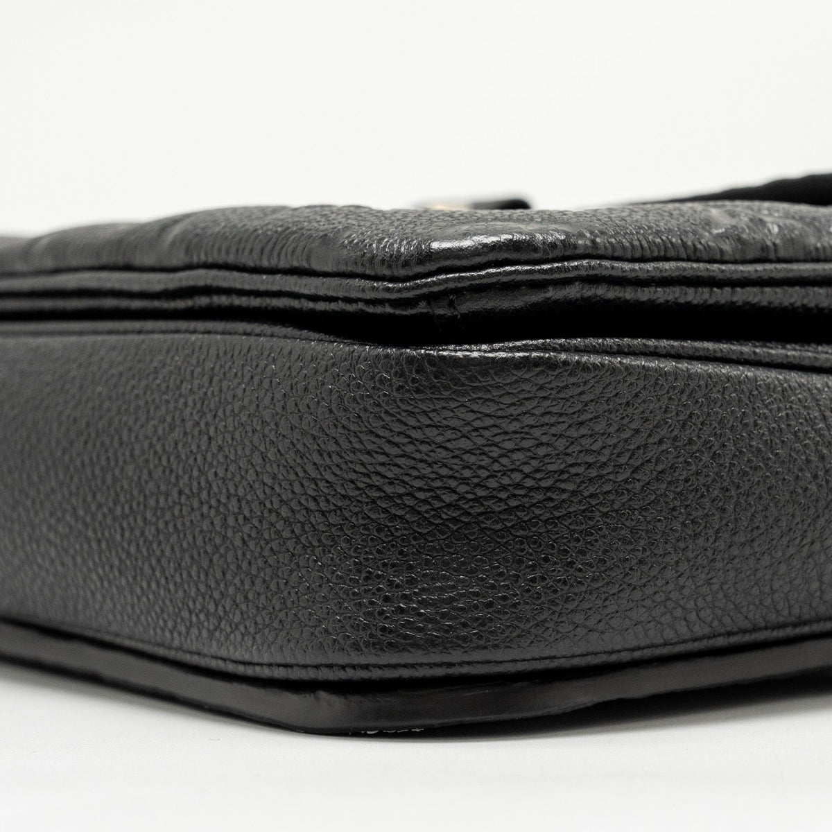 louis-vuitton-pochette-metis-monogram-empreinte-black-ghw-6