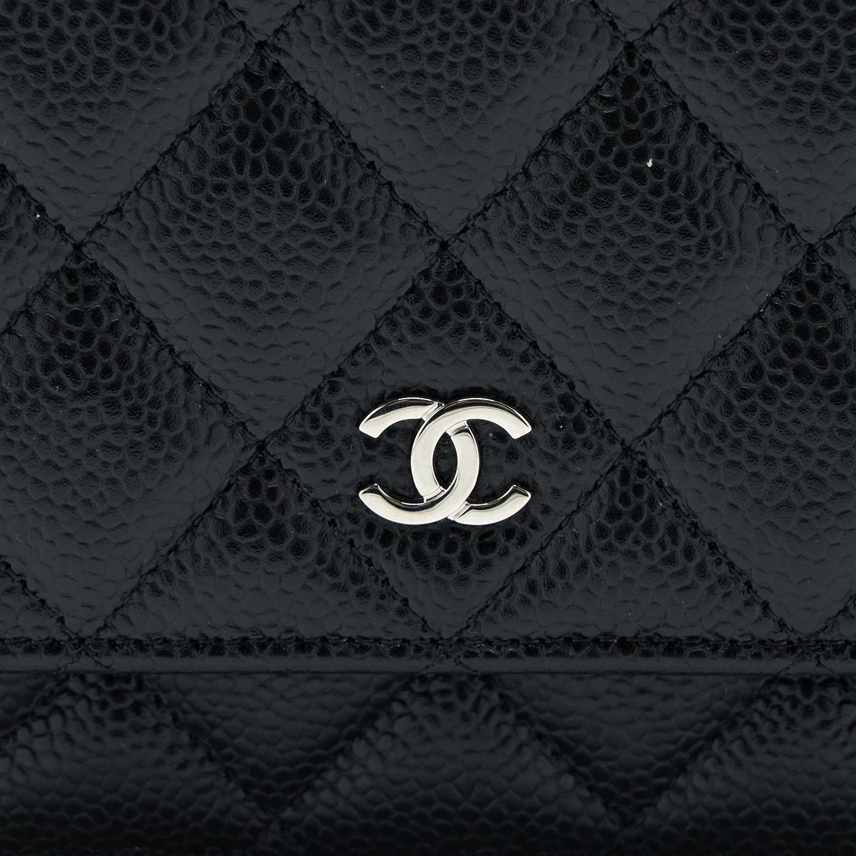 chanel-classic-wallet-on-chain-caviar-black-shw-microchip-6