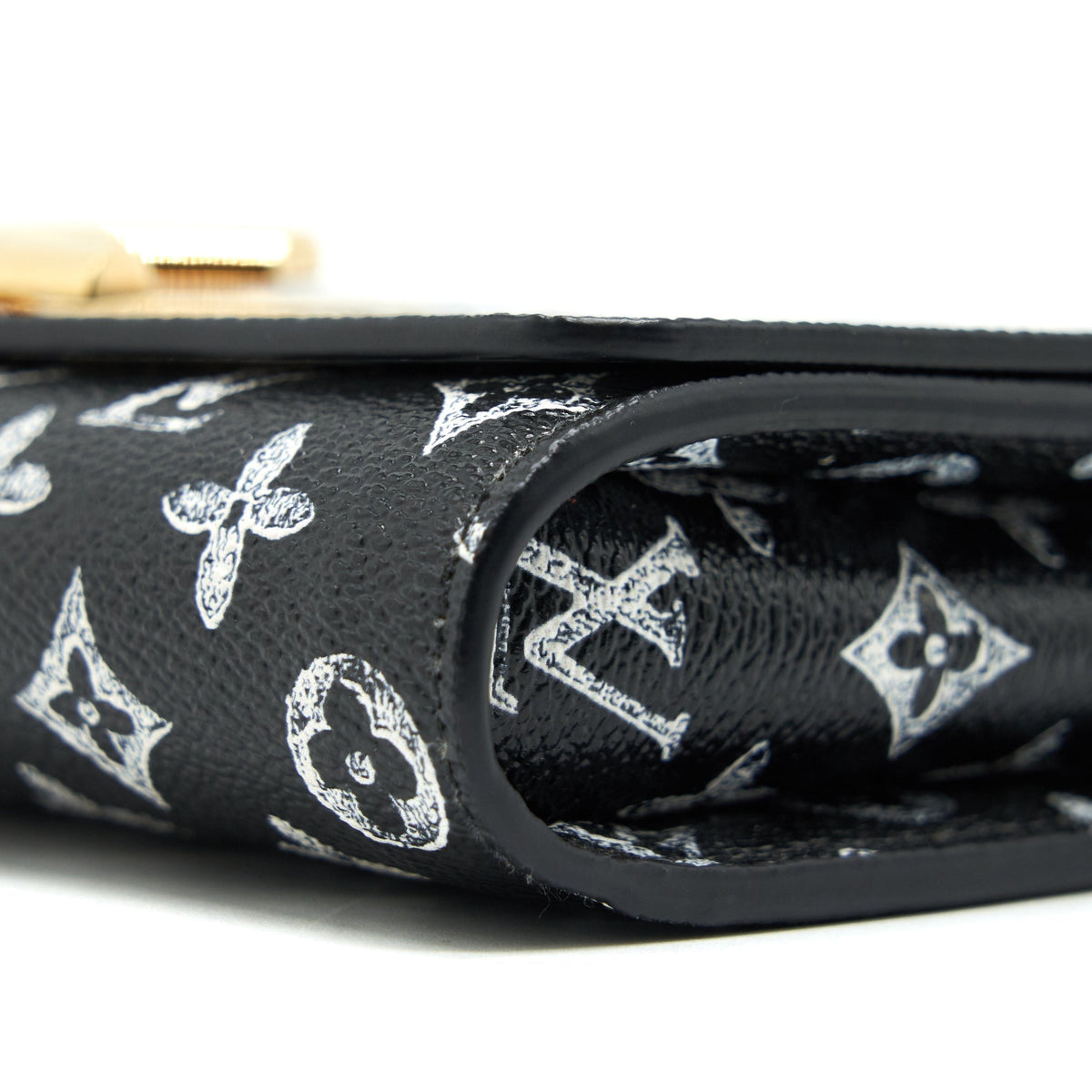 louis-vuitton-twist-chain-wallet-monogram-catogram-cat-black