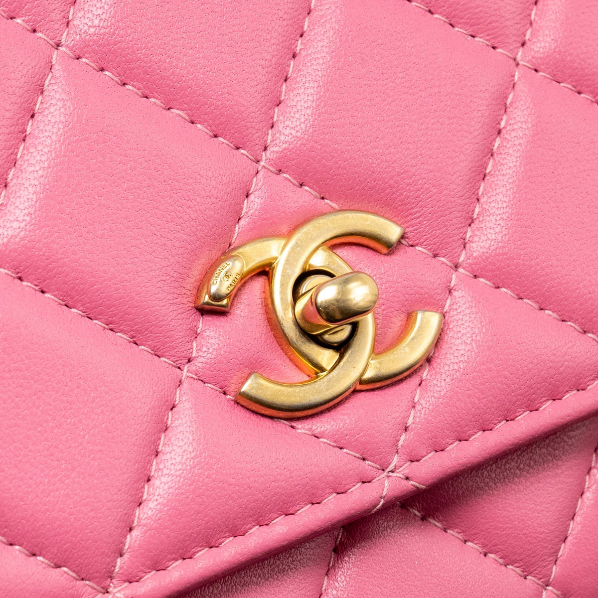 chanel-pearl-crush-wallet-on-chain-lambskin-pink-ghw