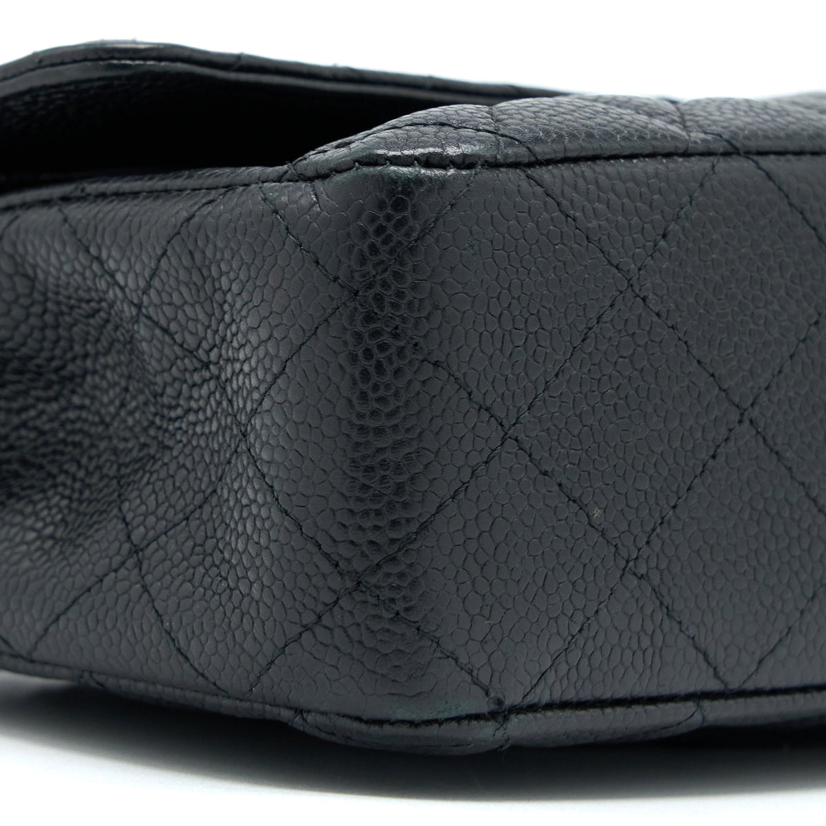 chanel-medium-classic-double-flap-bag-caviar-black-shw