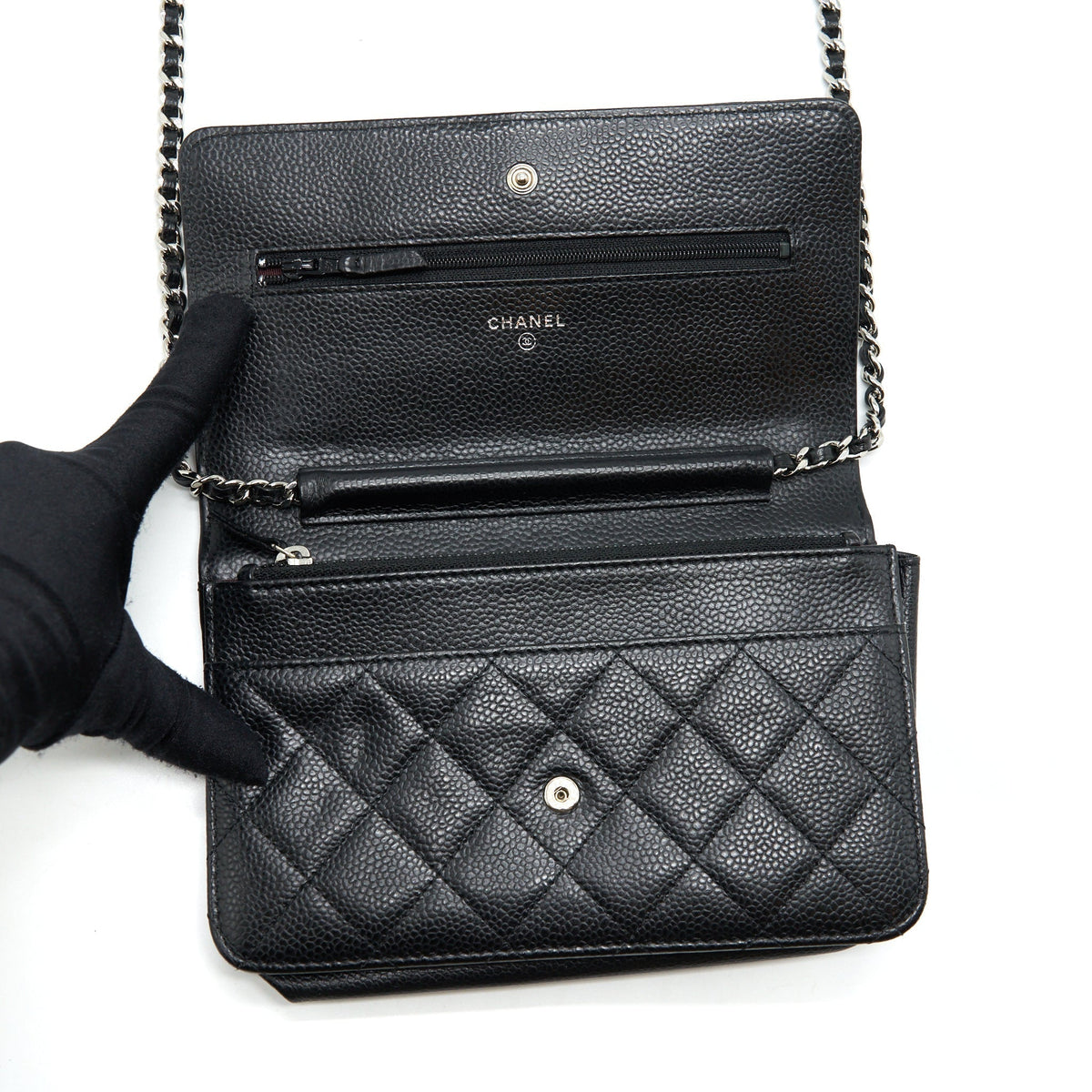 chanel-classic-wallet-on-chain-caviar-black-shw-4
