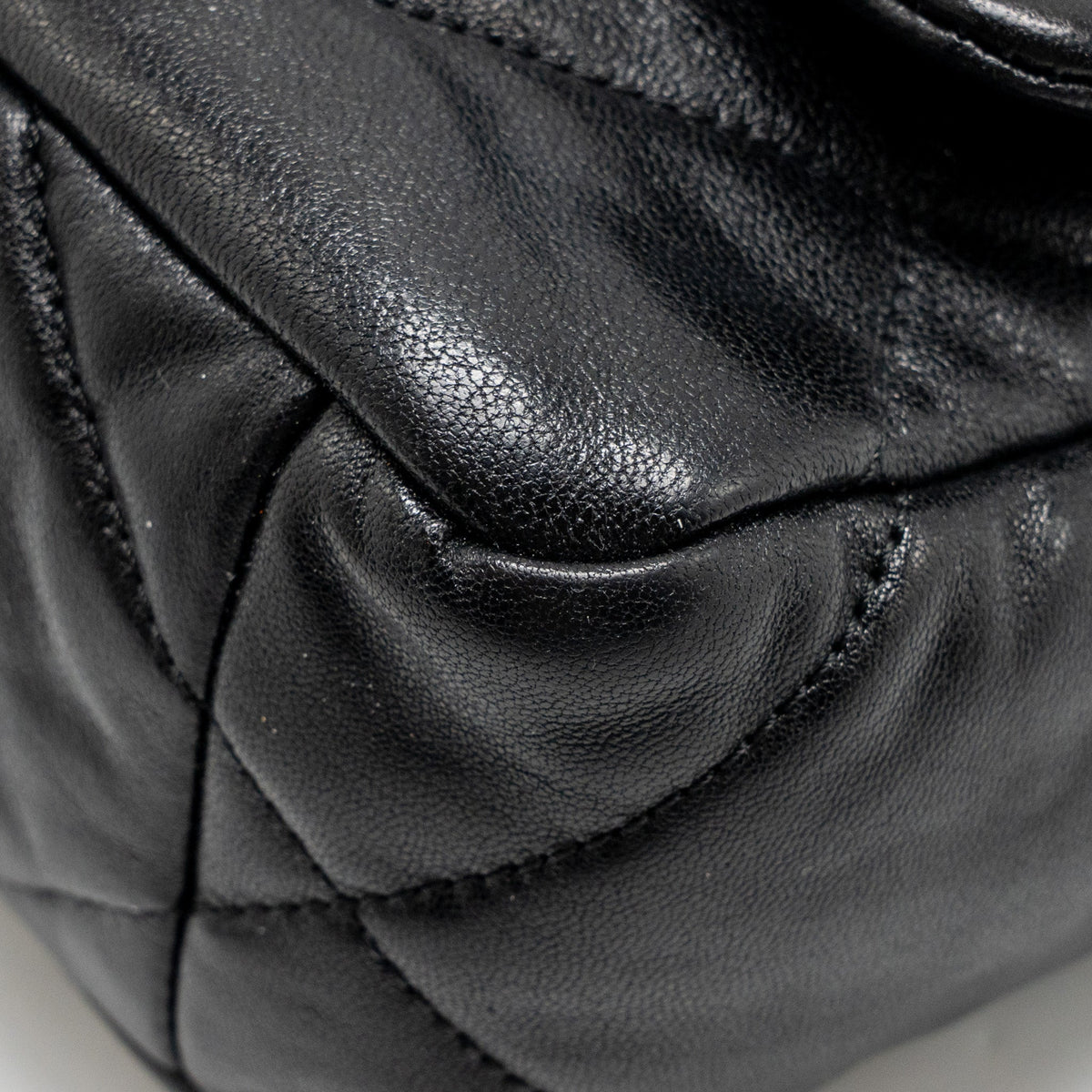 chanel-19bag-black