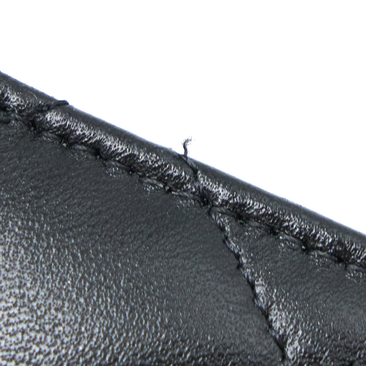 chanel-ribbon-wallet-on-chain-lambskin-black-lghw-microchip-1