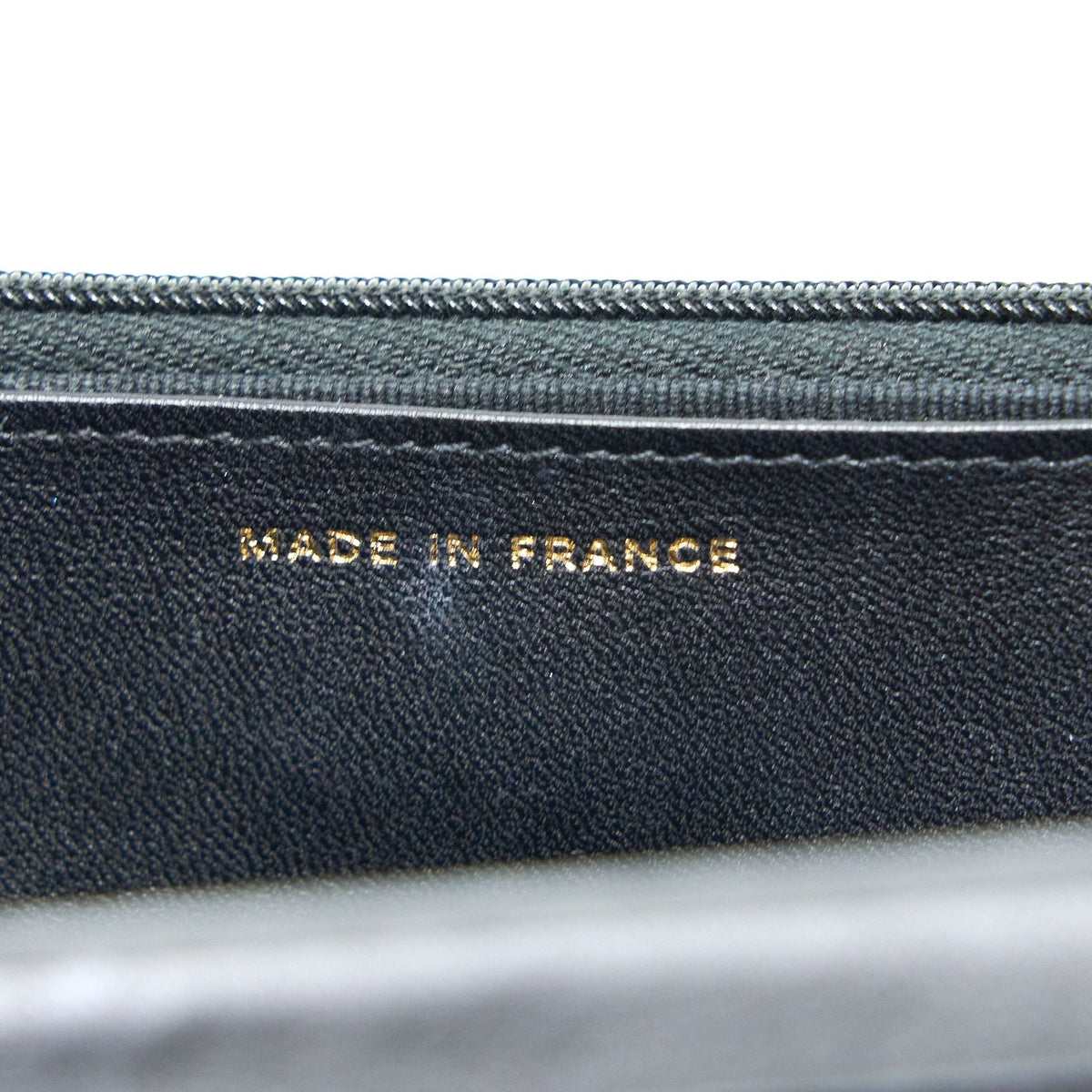 chanel-ribbon-wallet-on-chain-lambskin-black-lghw-microchip-1