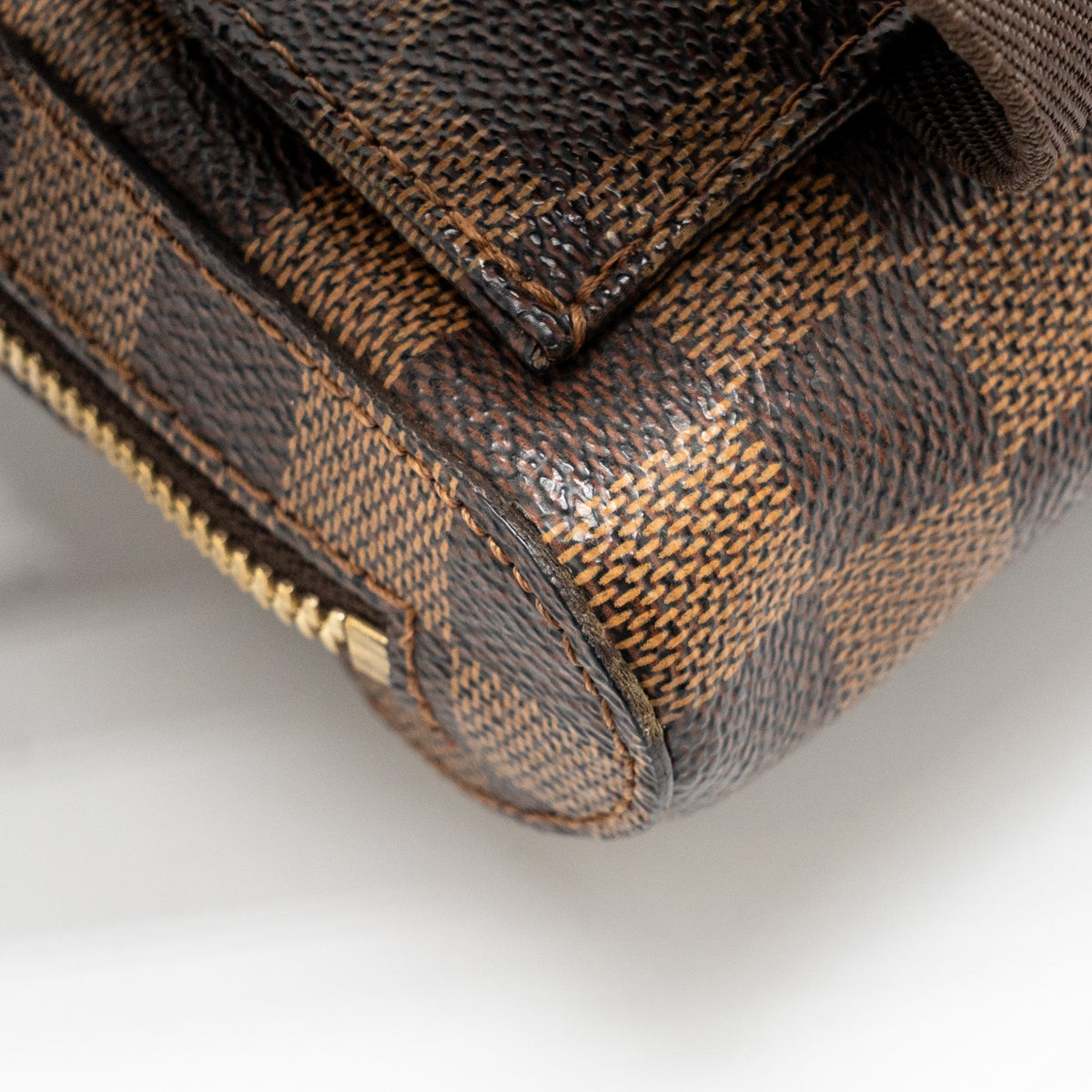 louis-vuitton-geronimos-belt-bag-damier-canvas-ghw