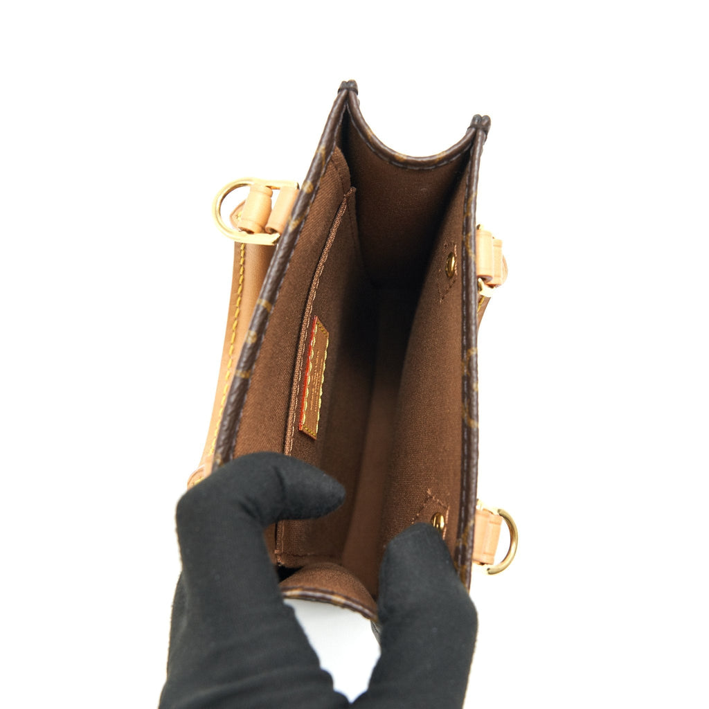louis-vuitton-petit-sac-plat-monogram-canvas-1