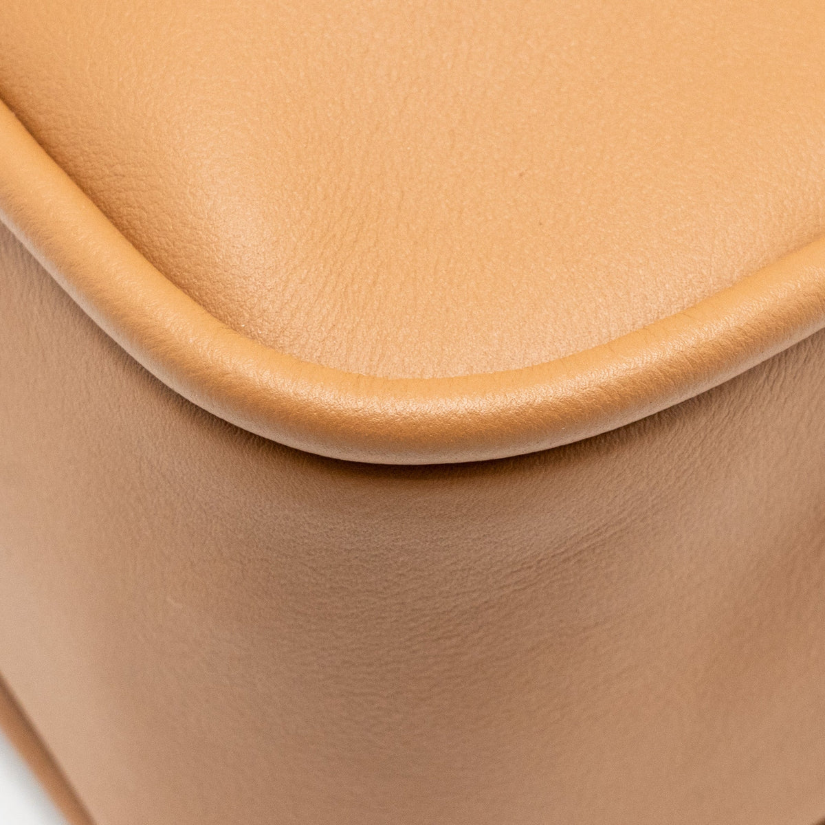 prada-darling-handbag-calfskin-caramel-ghw