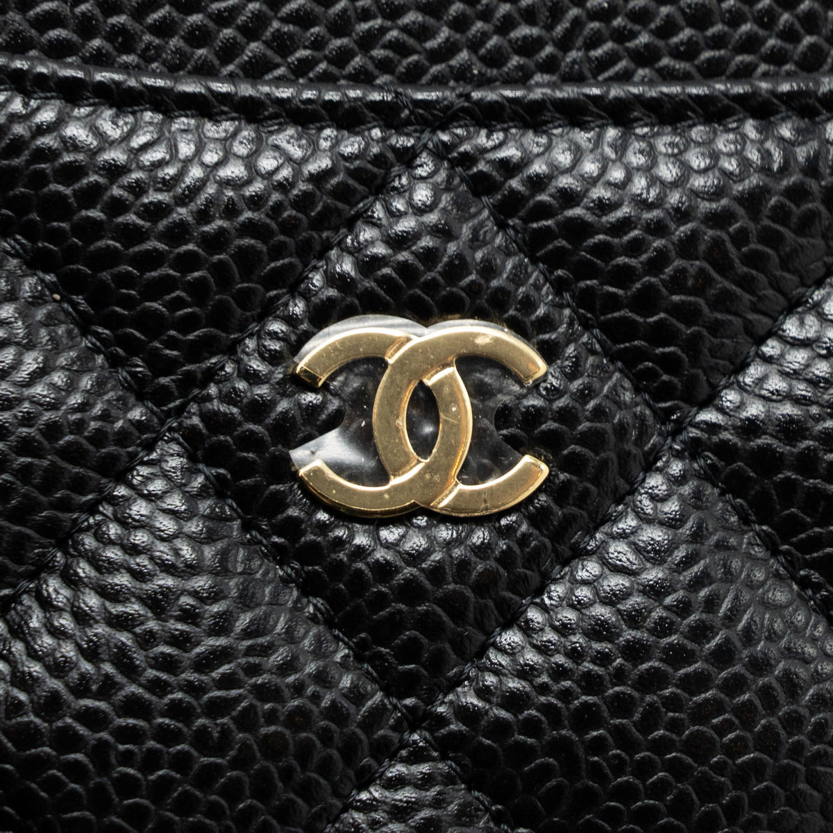 chanel-classic-card-holder-caviar-black-ghw-microchip-2