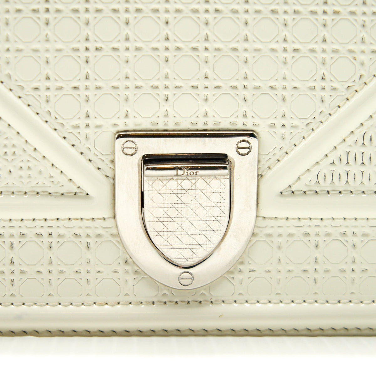 dior-mini-diorama-bag-white-with-shw