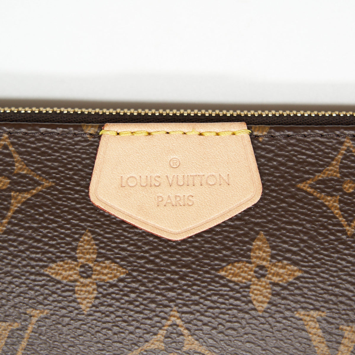louis-vuitton-multi-pochette-accessories-khaki