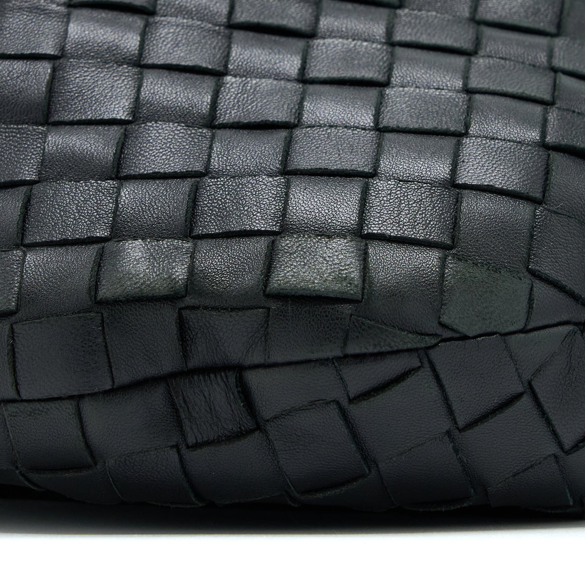 bottega-veneta-jodie-lambskin-black-shw