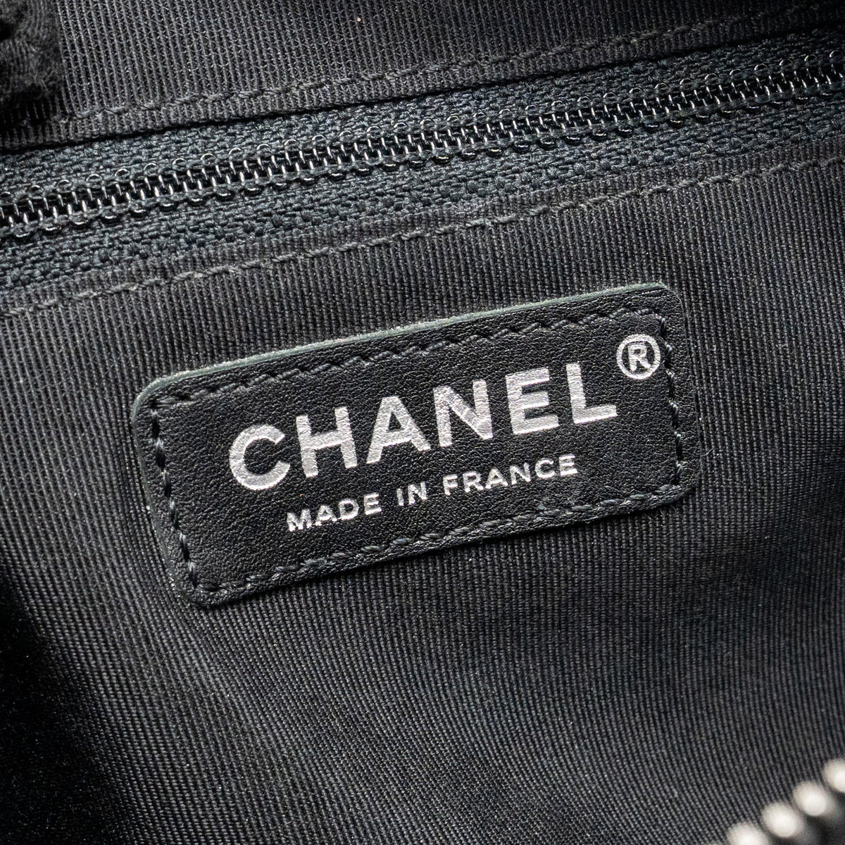 chanel-medium-casual-rock-flap-bag-grained-calfskin-black-ruthenium-hardware