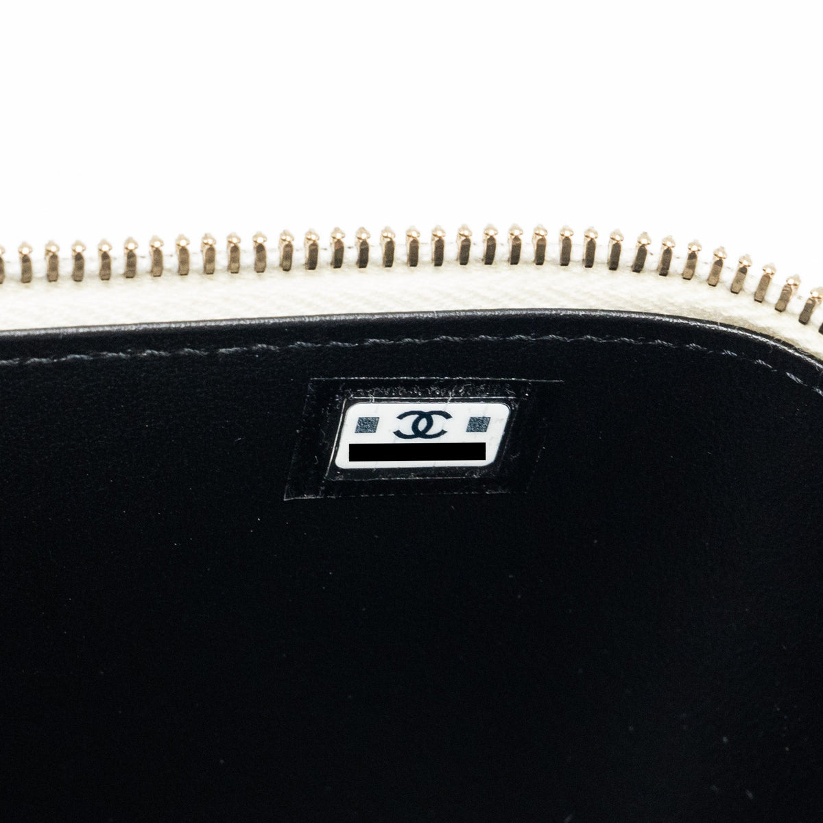 chanel-letter-cc-logo-chain-long-vanity-calfskin-white-lghw-1