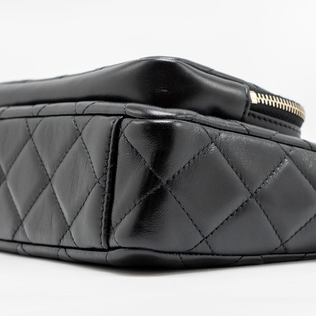 chanel-25c-camera-bag-shiny-lambskin-black-lghw-microchip