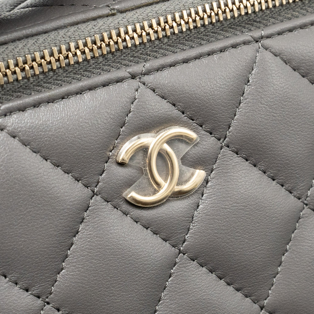 chanel-top-handle-long-vanity-with-chain-lambskin-grey-lghw-microchip-1