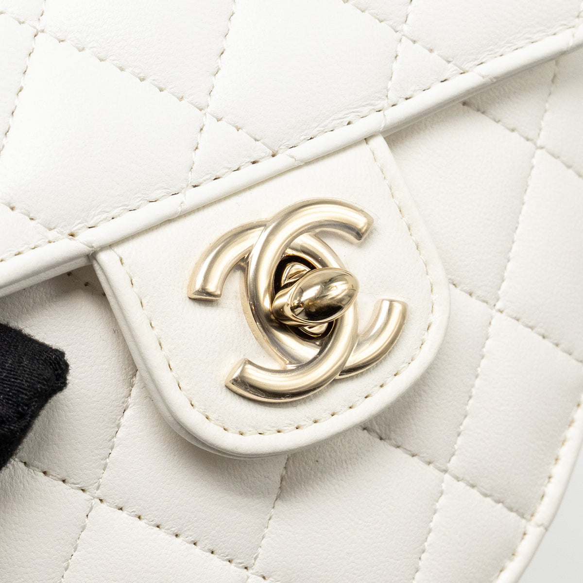 chanel-small-heart-bag-lambskin-white-lghw-2