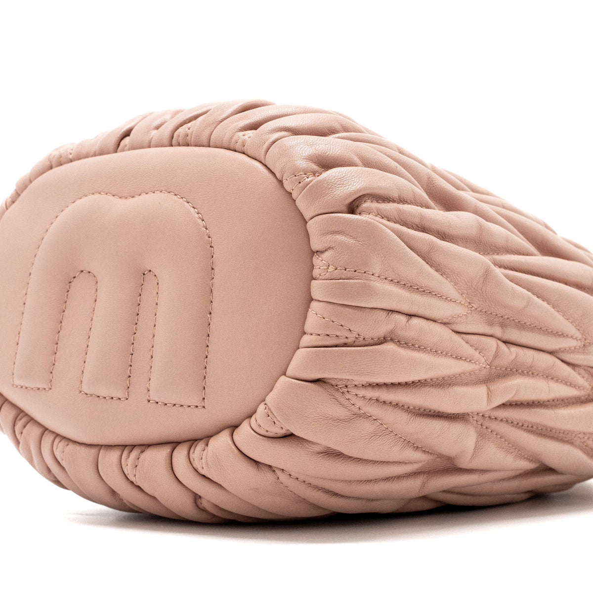 miumiu-matelasse-bucket-bag-napa-leather-pink-ghw