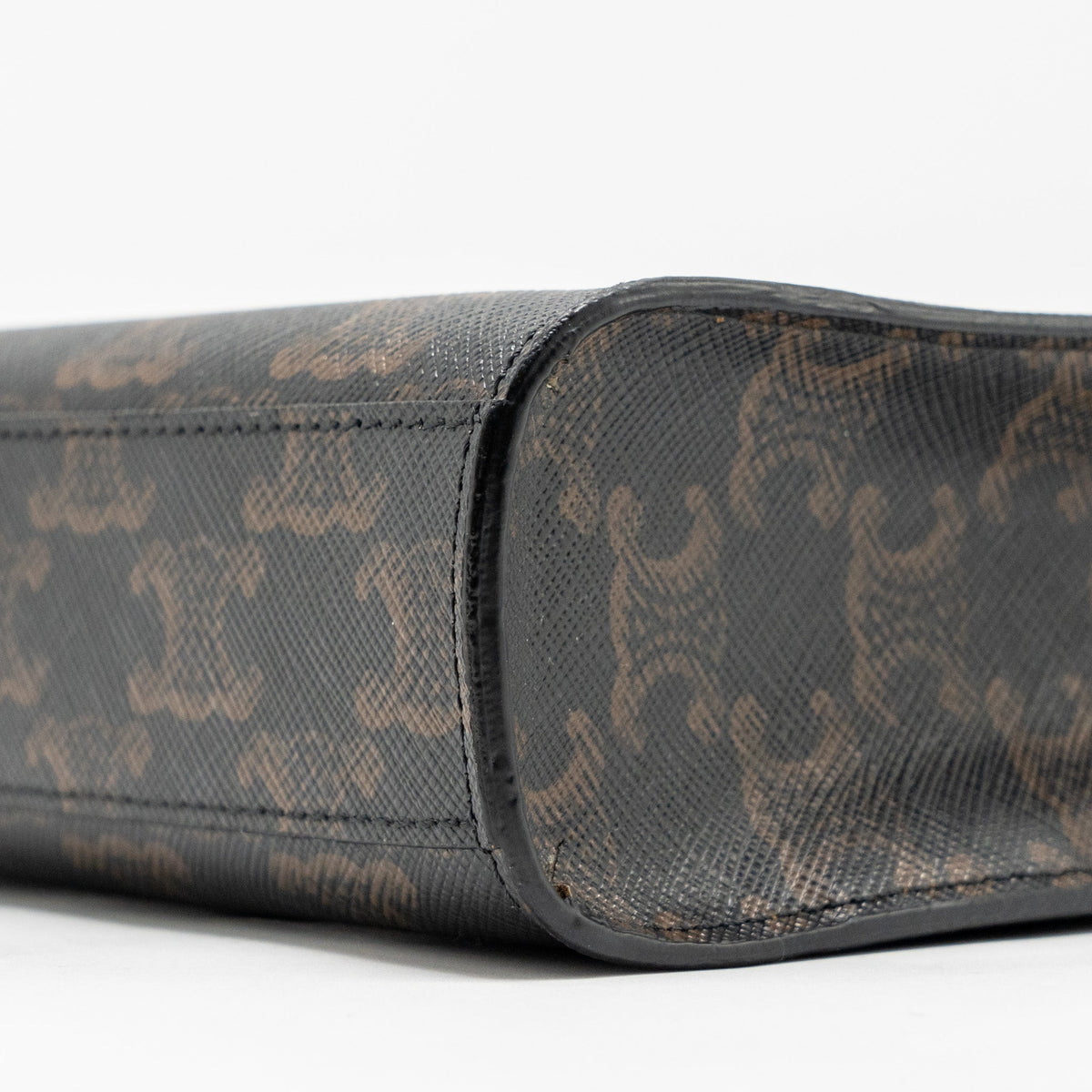celine-mini-vertical-cabas-triomphe-canvas-ghw-copy