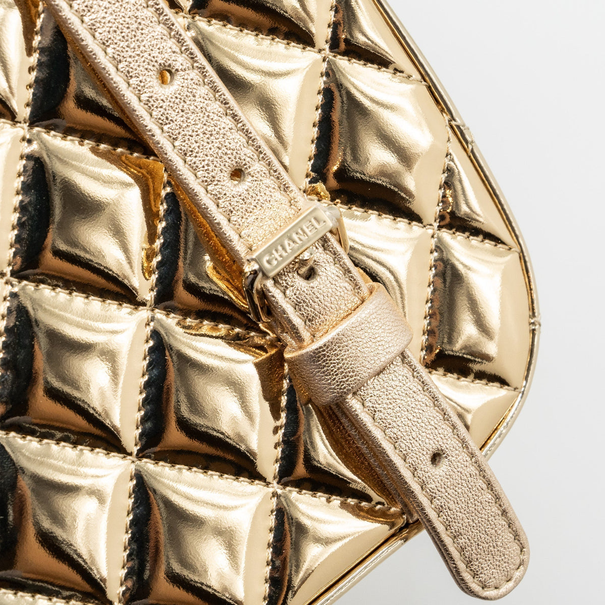 chanel-24c-backpack-with-star-patent-gold-lghw-microchip-copy