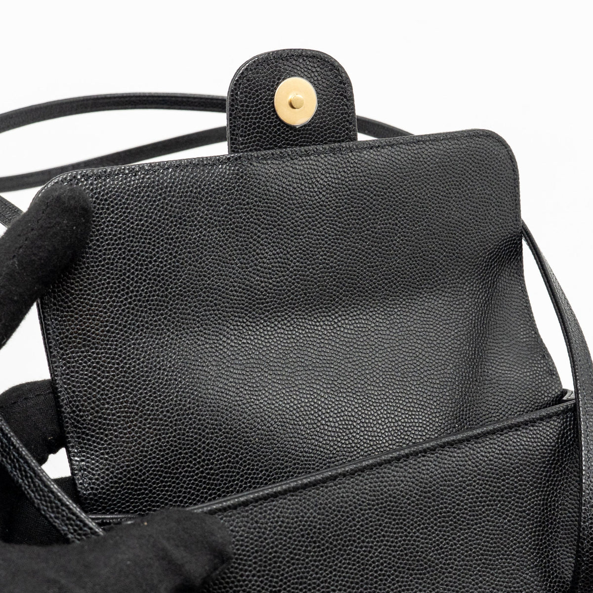chanel-26p-preppy-black