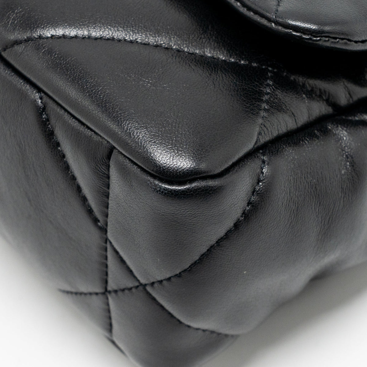 chanel-small-19-bag-goatskin-black-multicolor-hardware-1