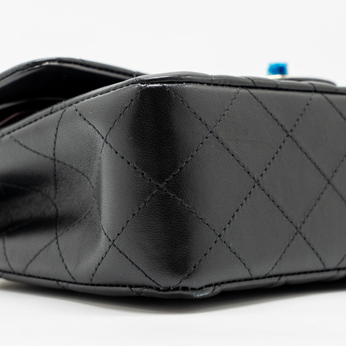 chanel-small-classic-double-flap-bag-lambskin-black-ghwmicrochip-copy