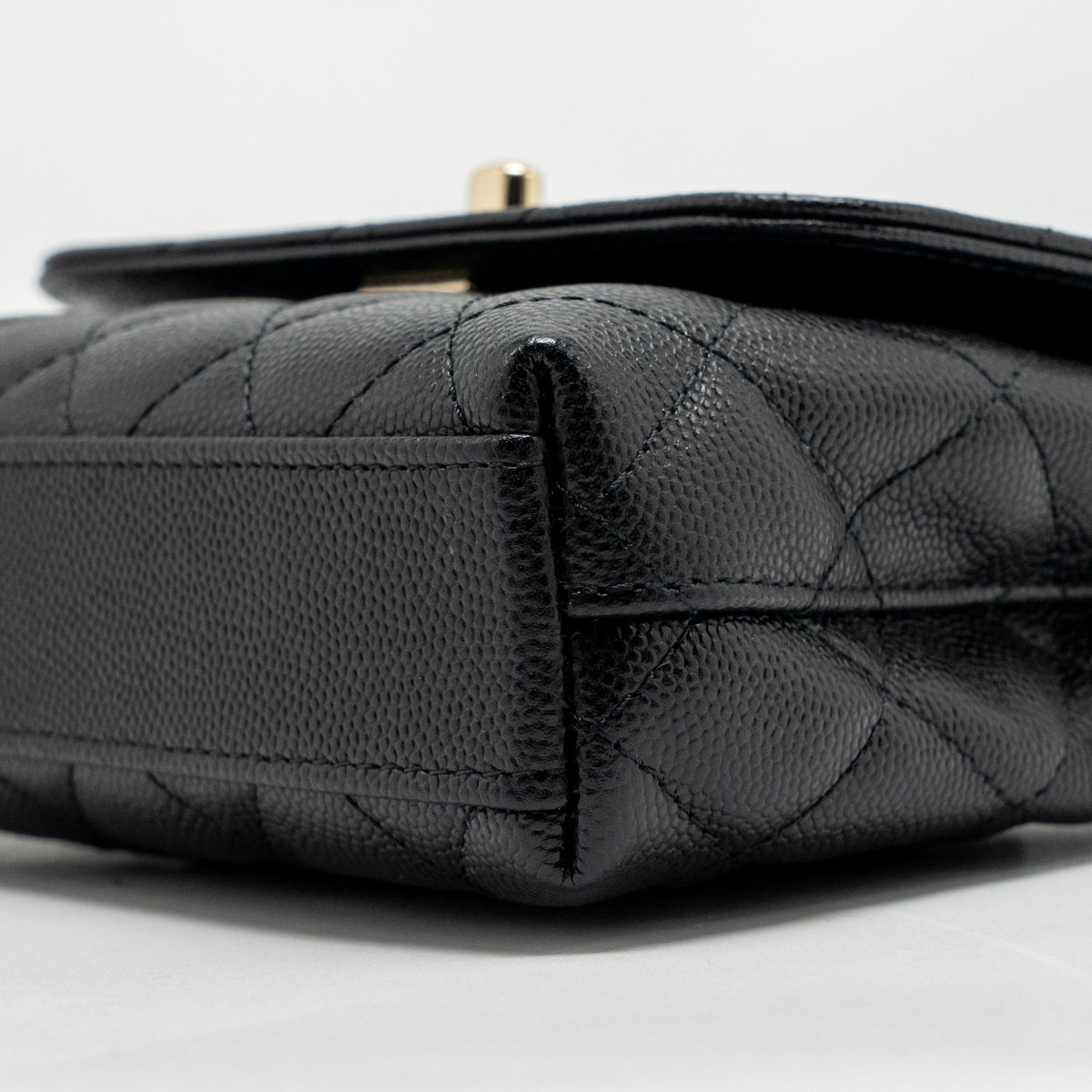 chanel-coco-handle-clutch-with-chain-caviar-black-lghw-microchip-copy