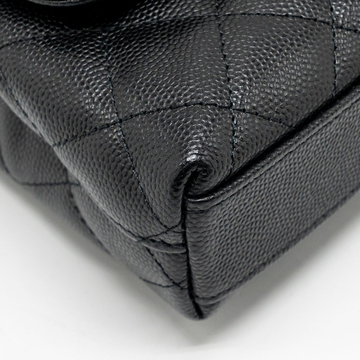 chanel-coco-handle-clutch-with-chain-caviar-black-lghw-microchip-copy