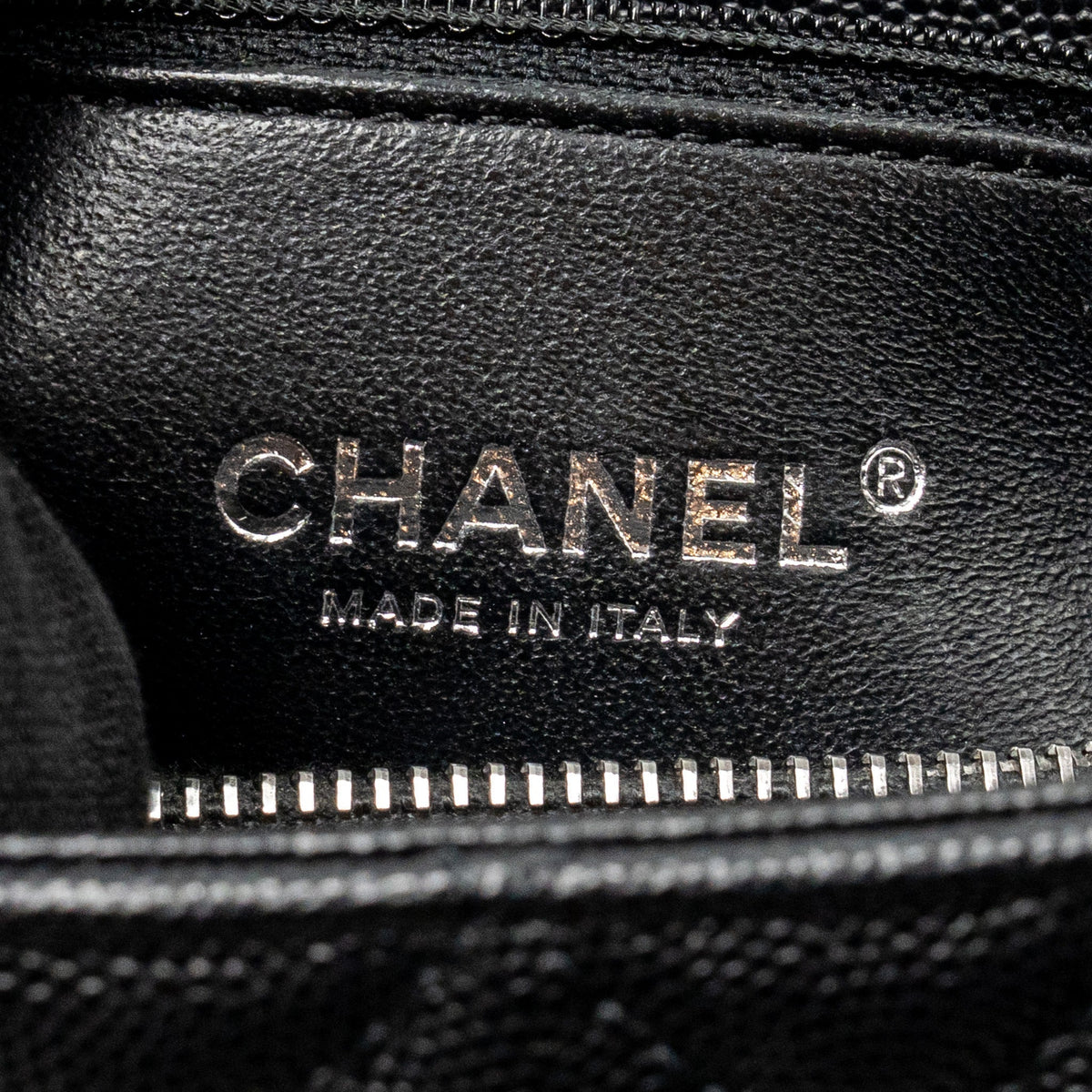 chanel-small-coco-handle-flap-bag-lizard-embossed-handle-caviar-black-ruthenium-hardware