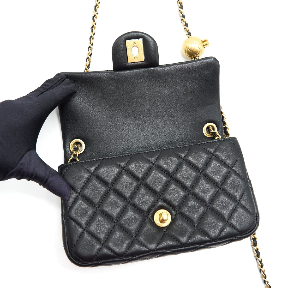 chanel-pearl-crush-rectangular-mini-flap-bag