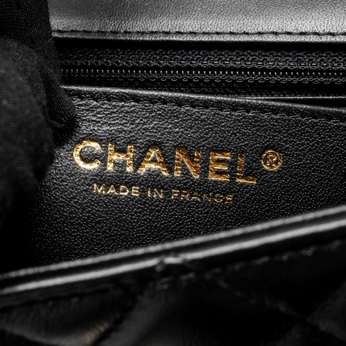 chanel-mini-rectangular-flap-bag-lambskin-black-lghwmicrochip-2