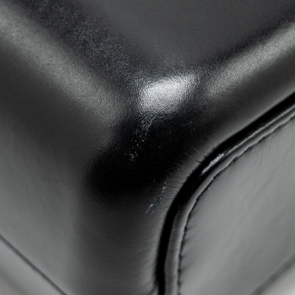 chanel-gabrielle-hobo-bag-calfskin-black-multicolour-hardware
