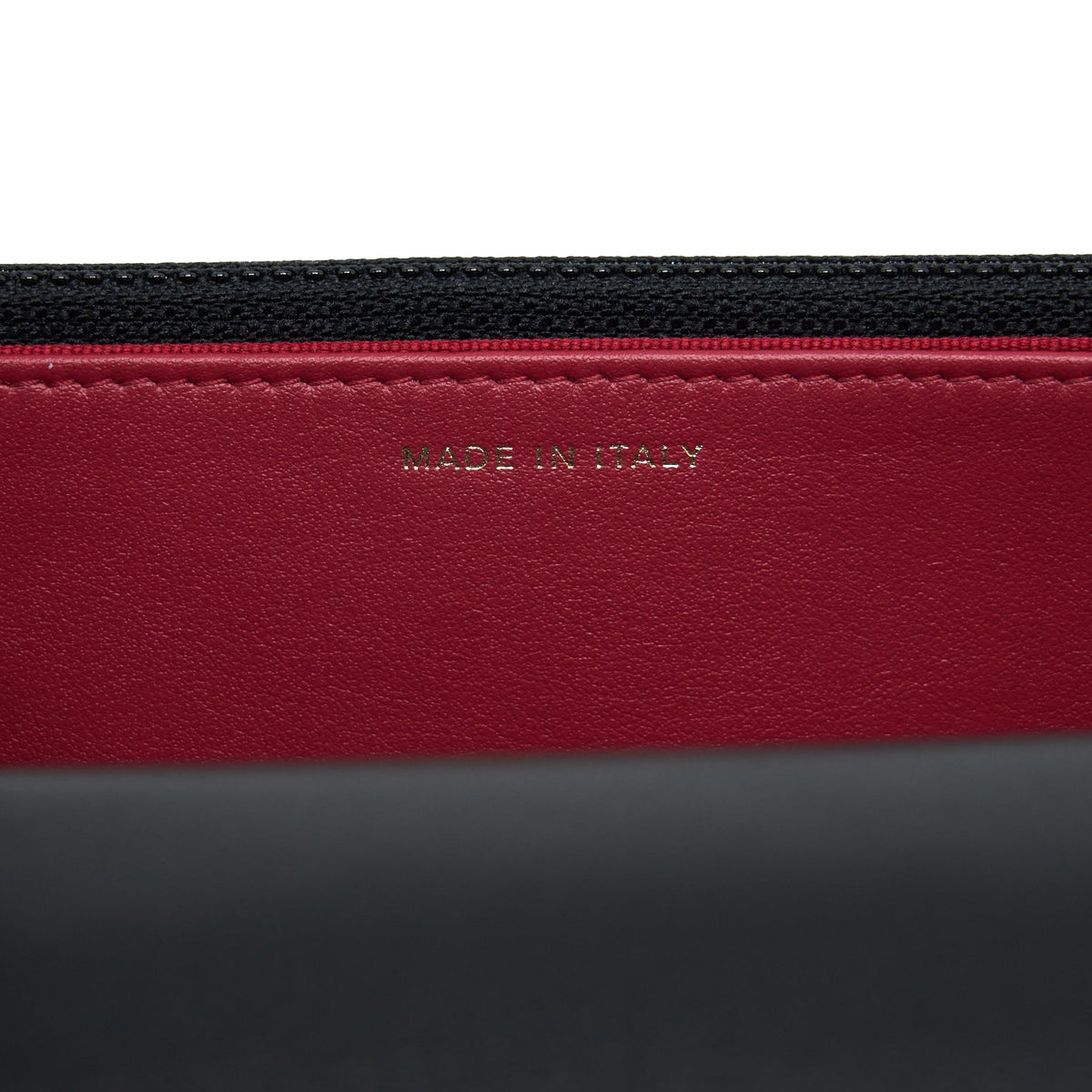 chanel-19-wallet-on-chain-lambskin-black-with-multicolour-hardware-microchip