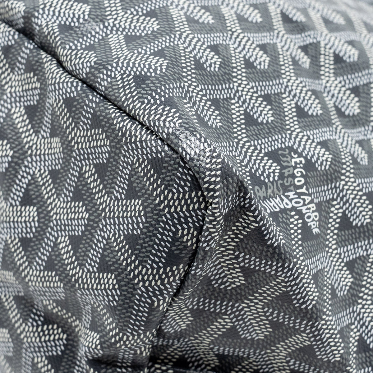 goyard-saint-louis-pm-tote-bag-goyardline-canvas-leather-grey