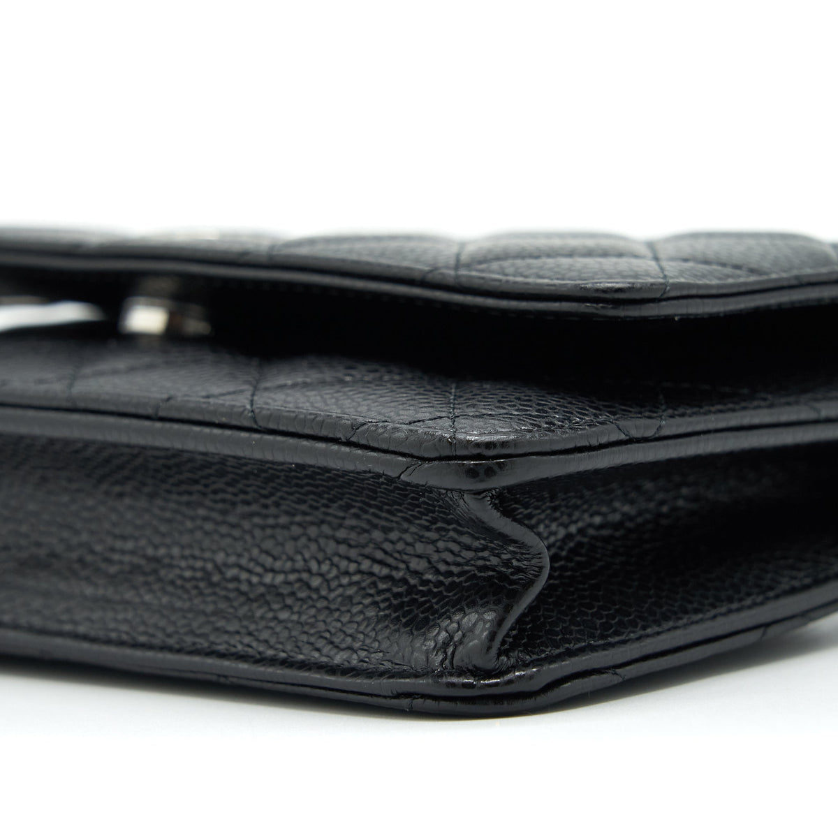 chanel-classic-wallet-on-chain-caviar-black-shw-microchip-4