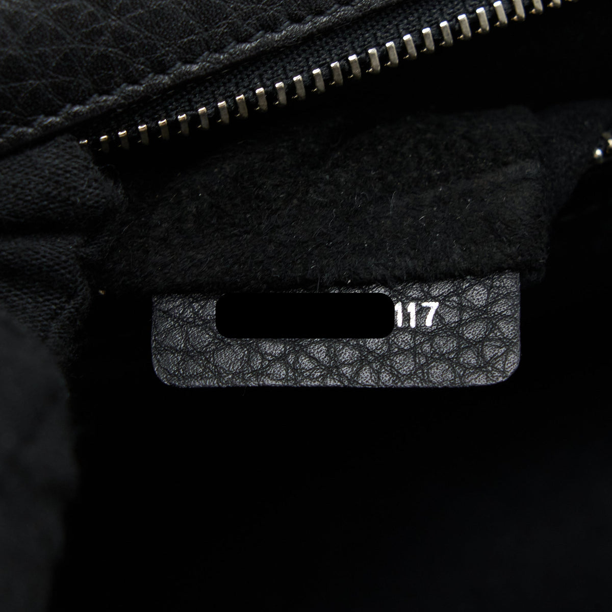 dior-medium-diorama-black-calfskin-black-shw