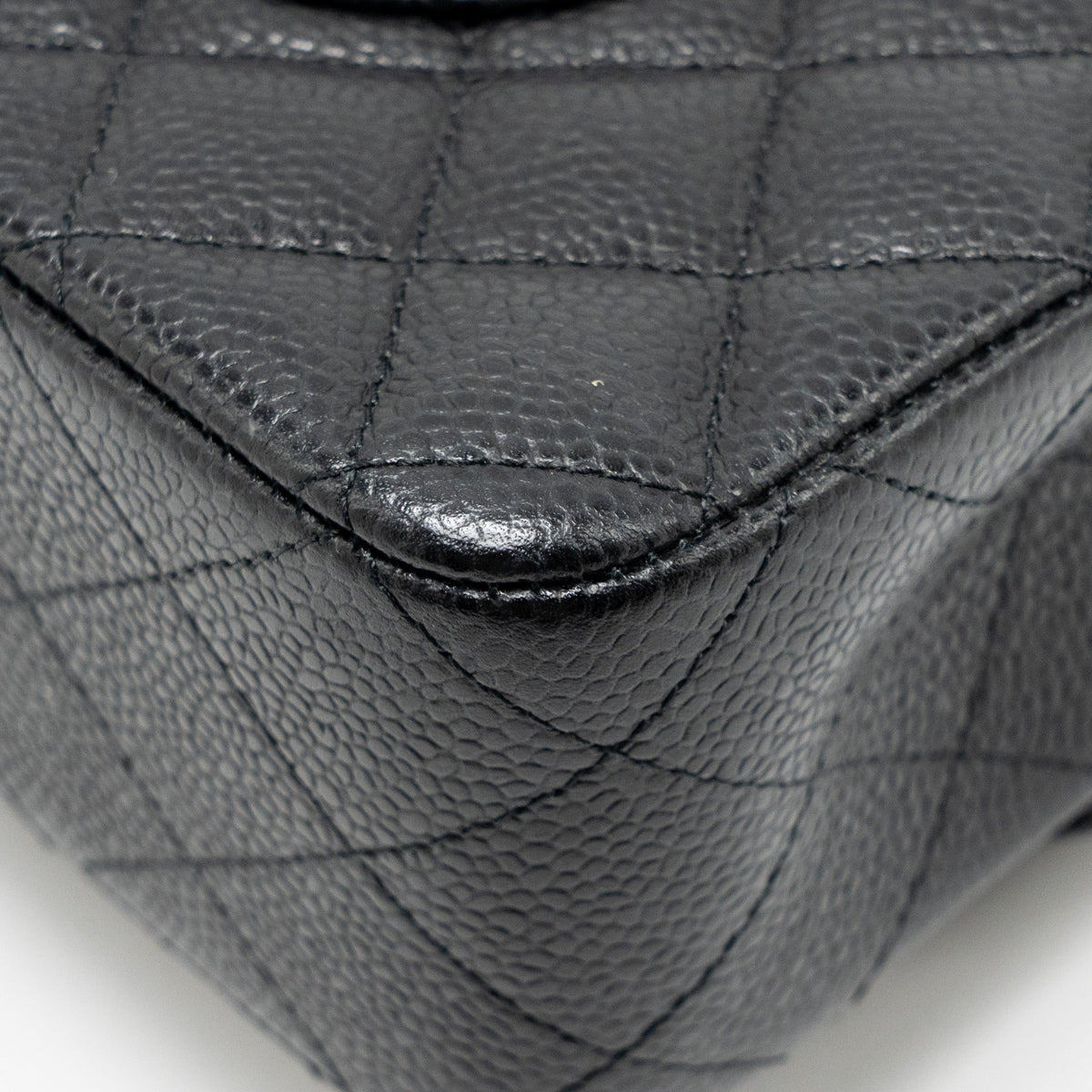 chanel-medium-classic-double-flap-bag-caviar-black-ghw-30