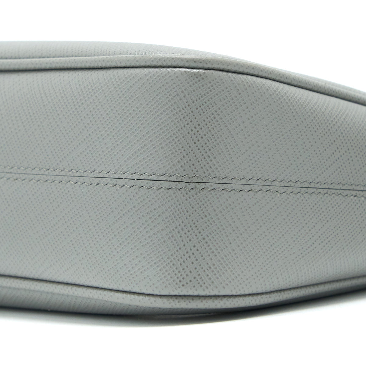 prada-re-edition-2005-saffiano-grey-ghw