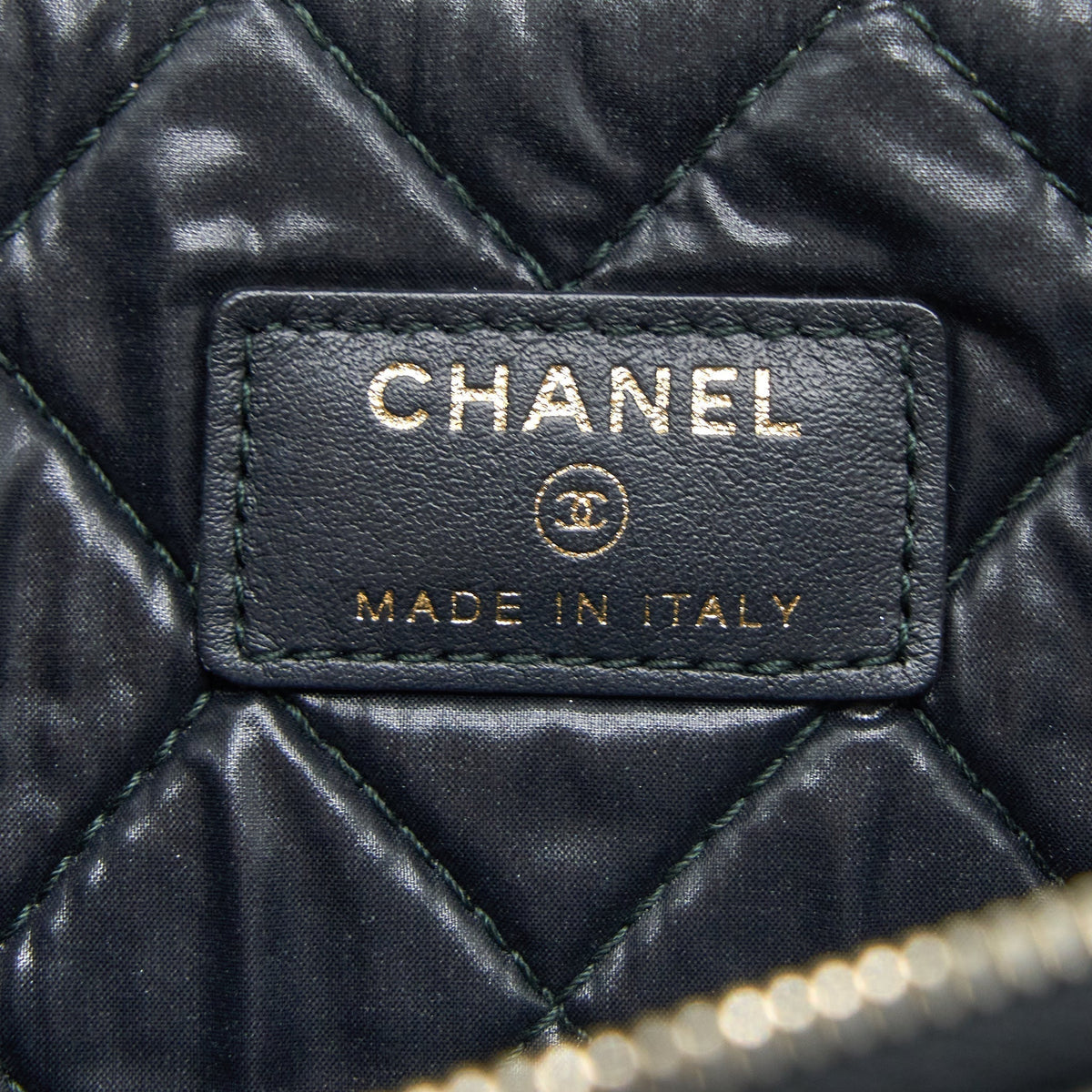 chanel-boy-clutch-caviar-black-ghw